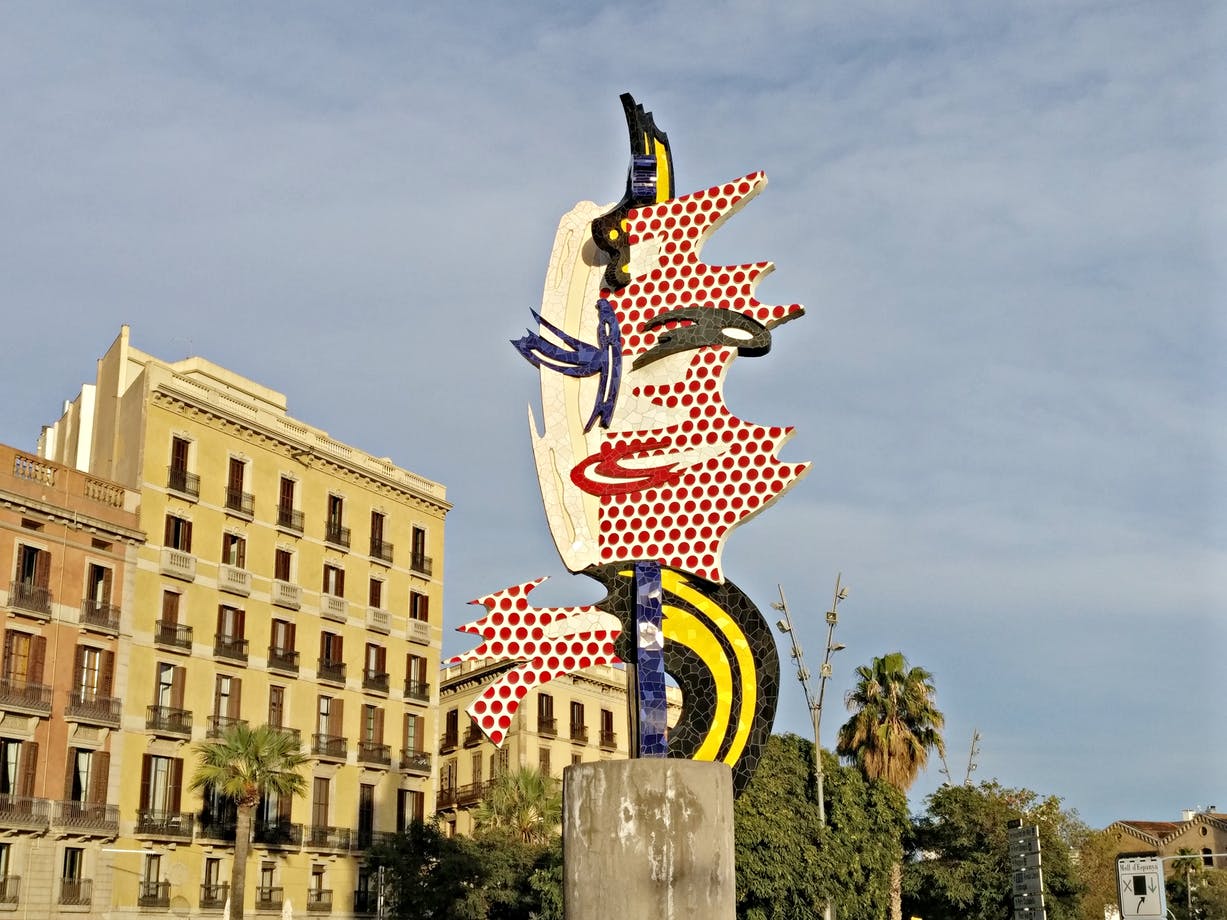 Barcelona-street-monument