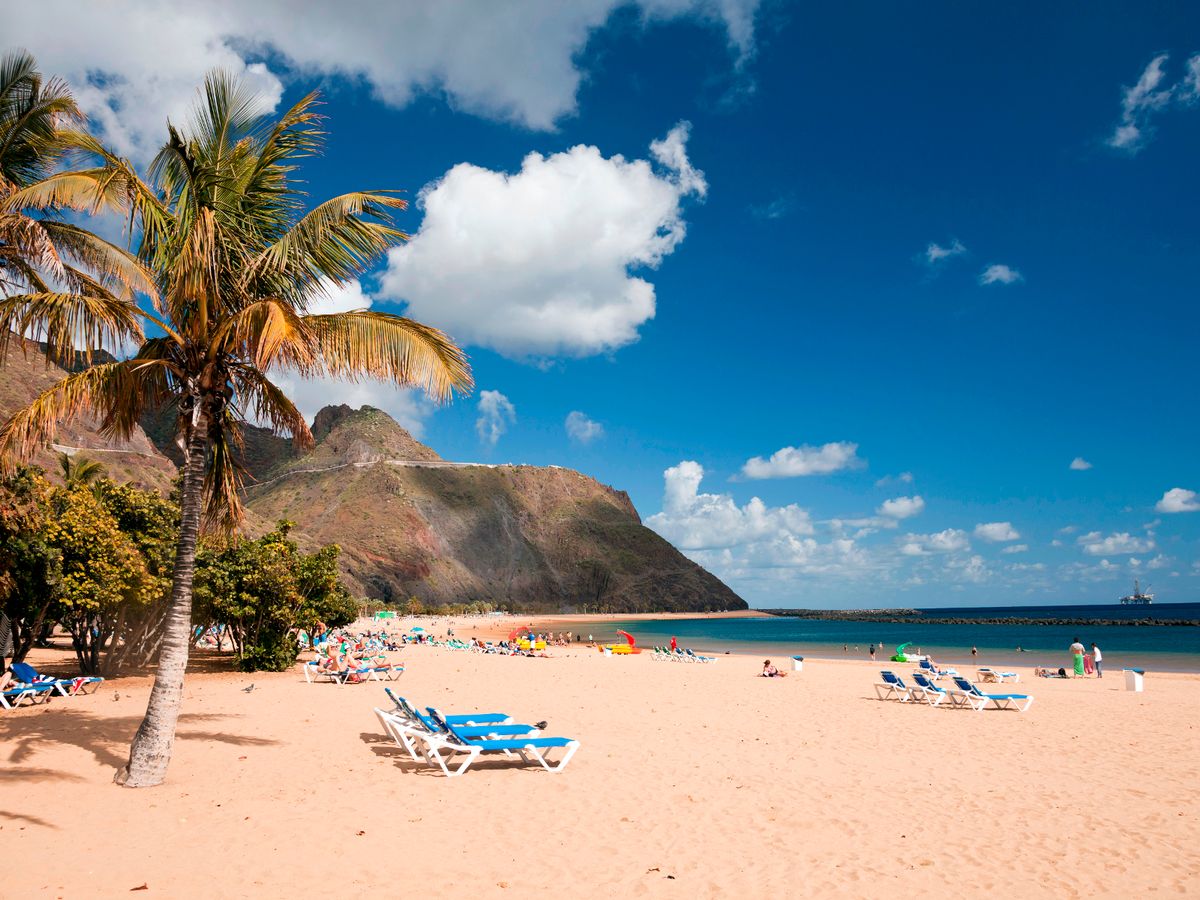 Tenerife-beach-Playa-de-Las-Teresitas